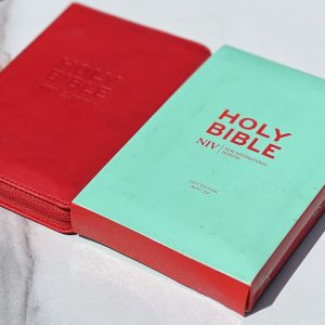 Holy Bible ESV Gift Edition with Zip (Purple)